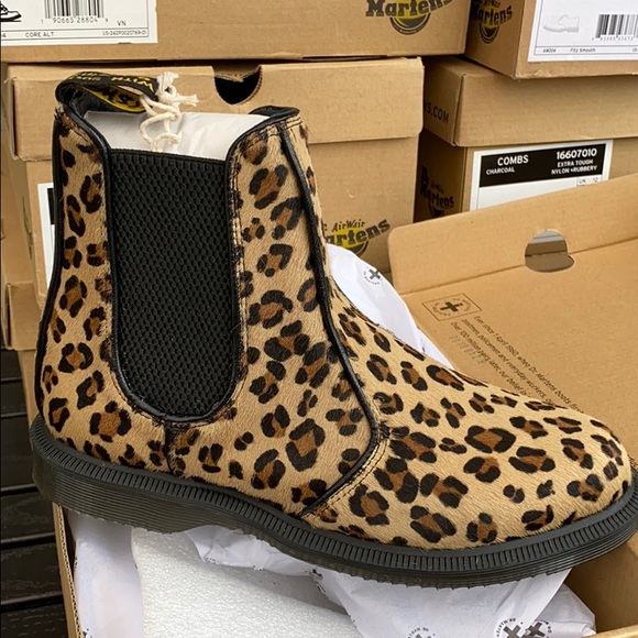 🔥Dr. Martens Flora Hair On Kensington 🐆NWT - Picture 10 of 13